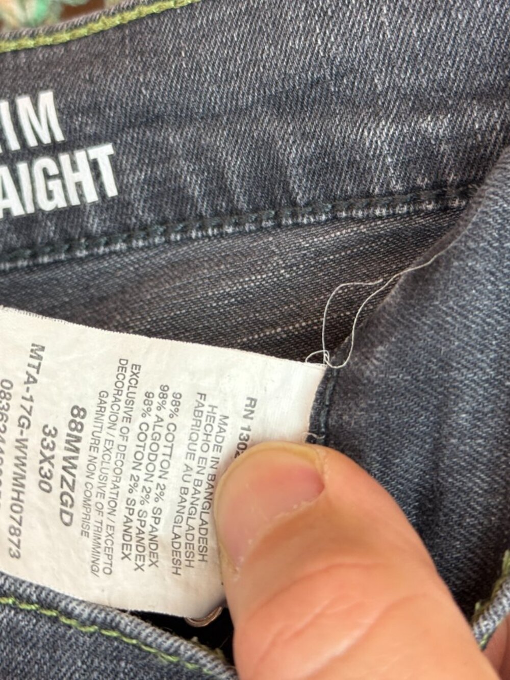 Wrangler Retro Slim Straight Mens Jeans (Size 33x30) - Picture 3 of 5